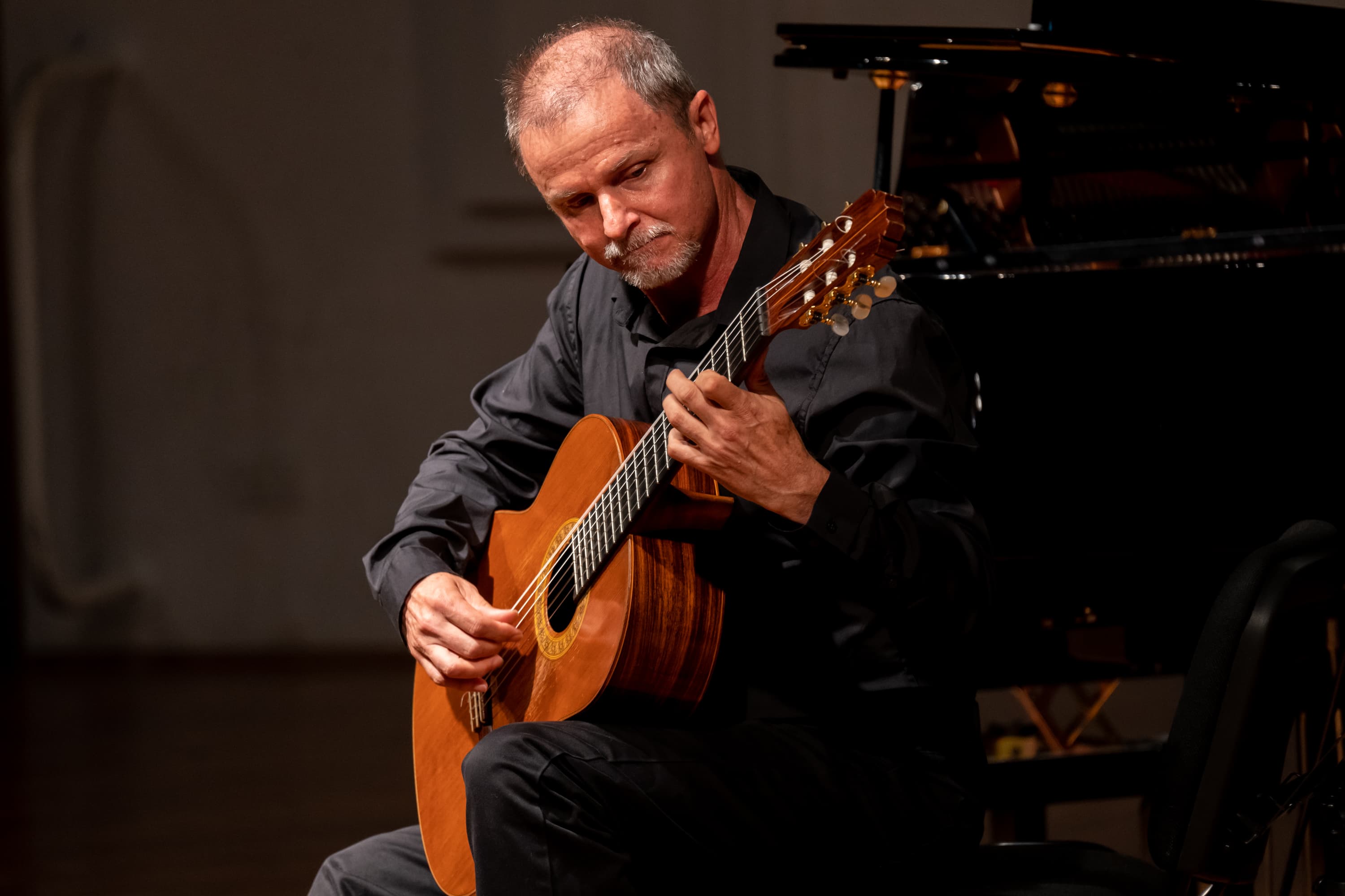 Philip Moran performing